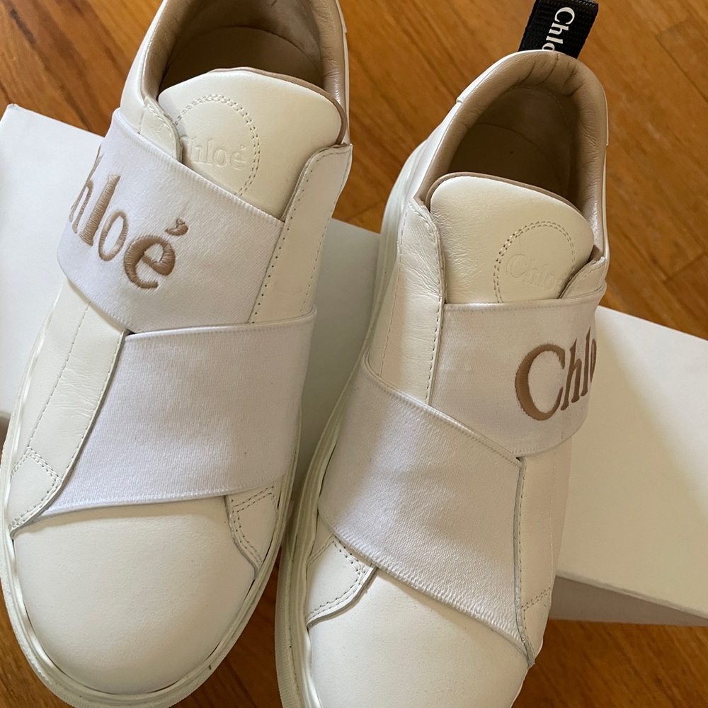 size 6. fit 36.5 or 37
